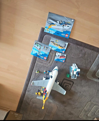 Lego city airport 3182 - city,